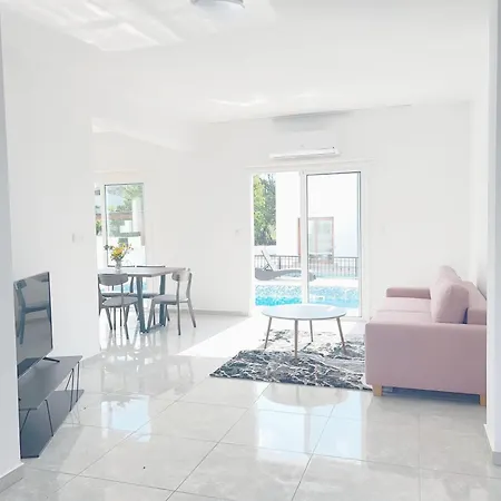 Villa White Mountain Pool Pafos